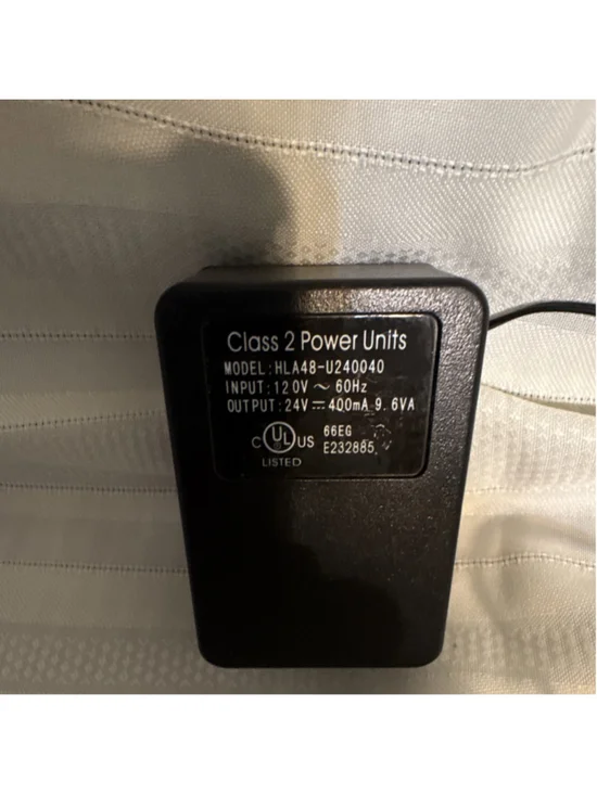 AC/DC Adapter 24V 400mA Black Powered HL448-U240040 2.5mm Jack US Plug