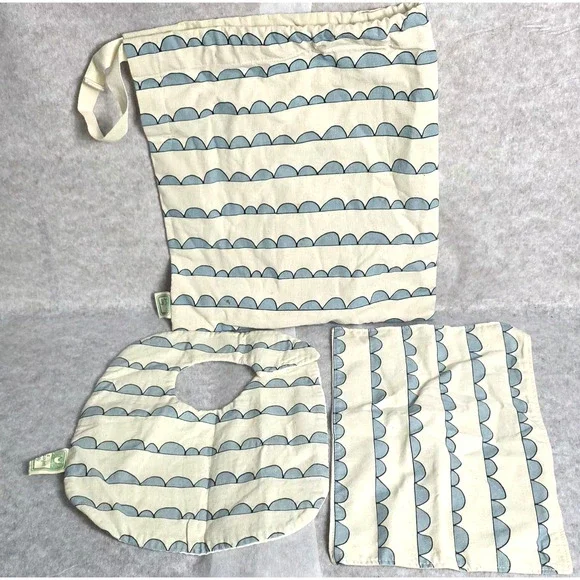 A Perfect Day NY Baby Set - Canvas Drawstring Bag, Bib & Burp Cloth - Blue Scall