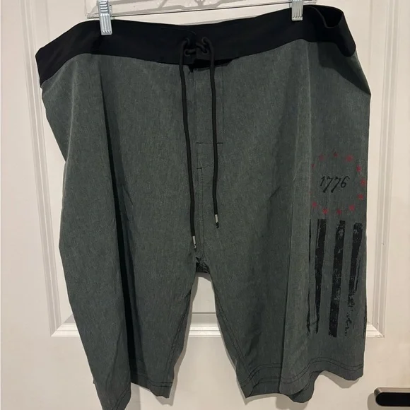 Howitzer WE THE PEOPLE 1776 Boardshorts size42