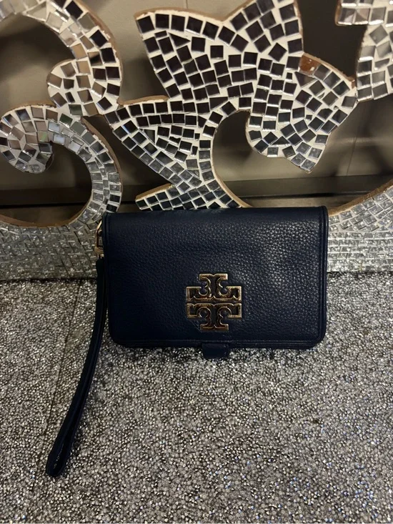 🌟Tory Burch Navy Leather Wristlet Wallet