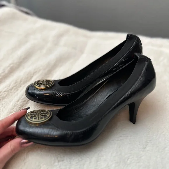 Tory Burch Caroline black leather heels