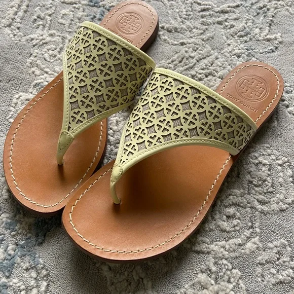Tory Burch Amara thong sandals, women’s 7.5