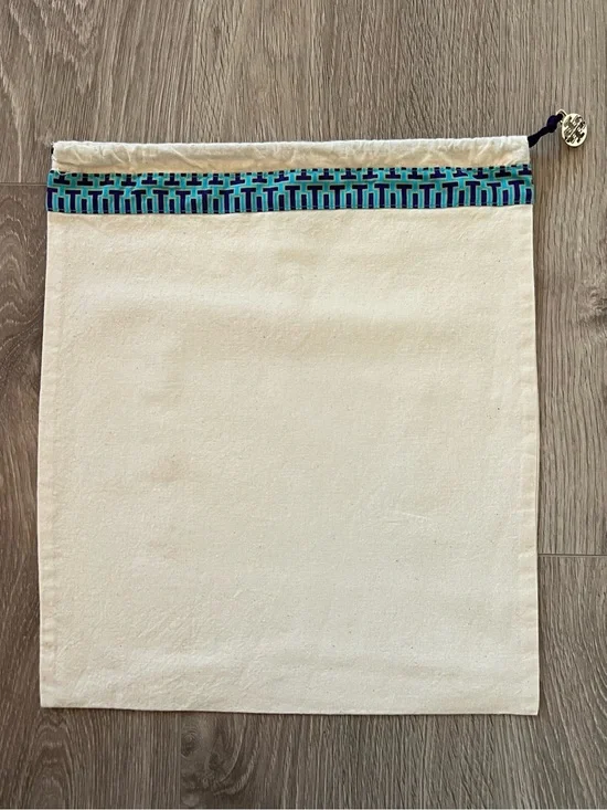 Tory Burch dust bag (CC477)