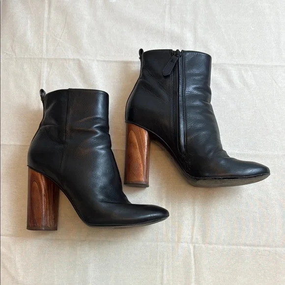 Tory Burch Black Heeled Boots with Wood Heel Size 7M