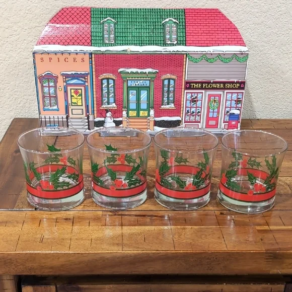 Set of 4 Vintage Libbey Ribbons and Holly Berry Low Ball Lowball Rock Glasses