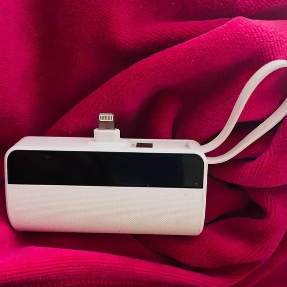 Portable White Power Bank with Lightning Connector - White
