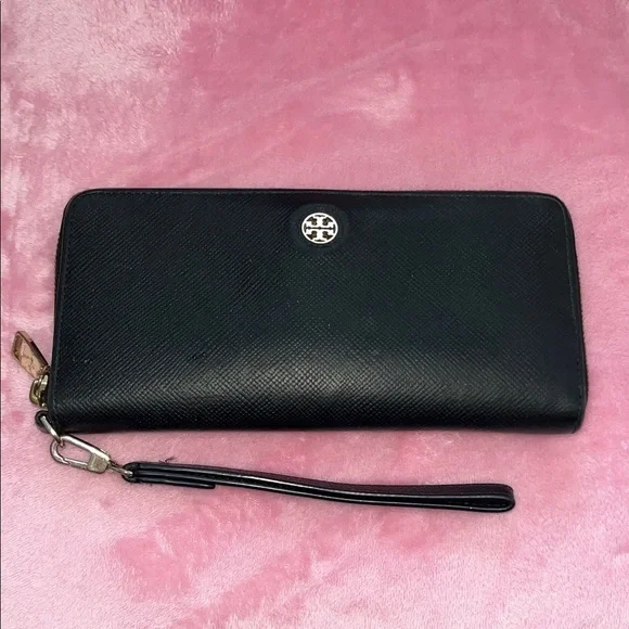 Tory Burch Perry Zip Passport Continental Wallet Wristlet EUC