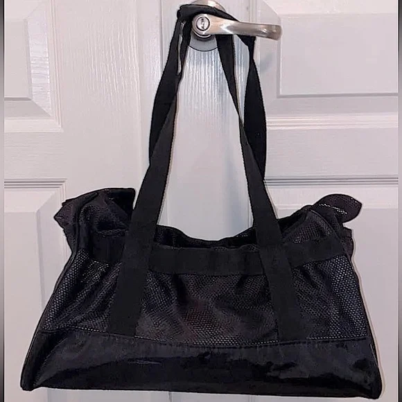 MG Collection Mesh Animal Carrier
