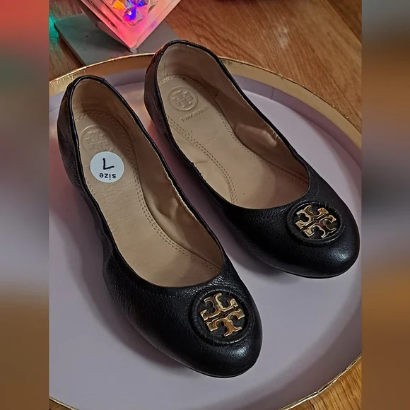 Tory Burch Black Leather Ballet Flats. Size 6 1/2. CLOSING SALE.
