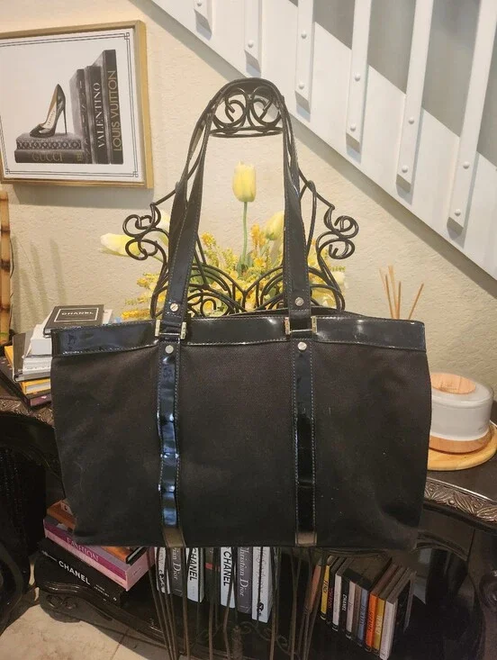 Tory Burch canvas and patent leather shoulder bag