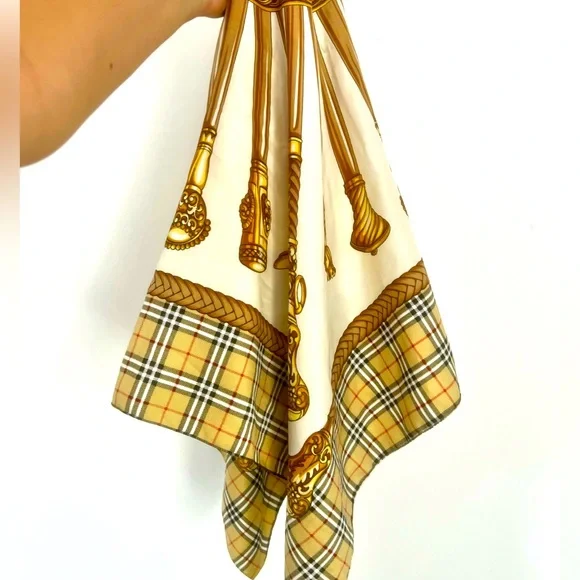 Vintage classy scarf