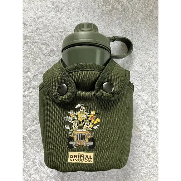 Walt Disney World Animal Kingdom Plastic Safari Canteen Fab Five Used Once!
