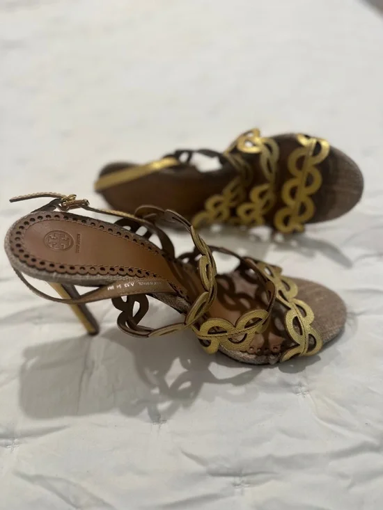 Tory Burch Metallic Gold Scalloped Strappy Heels