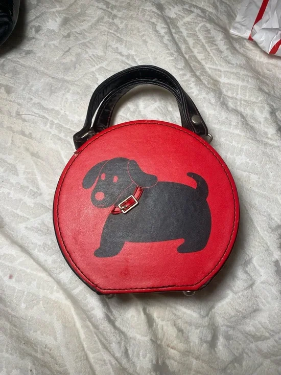 Portable Dog Travel Bag with Hidden Bowls - Stylish Handbag for On The Go Pets