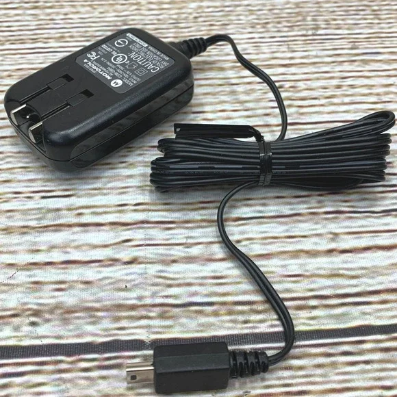 Motorola SPN5185A SSW-0864 AC Power Supply Charger Wall‎ Adapter Micro USB