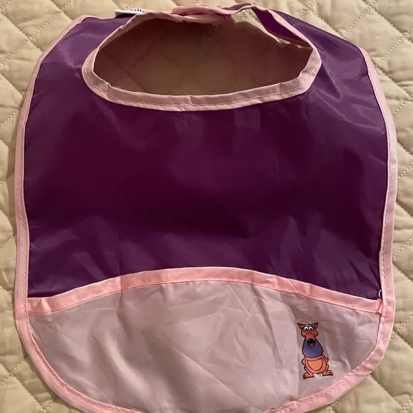 Walla Bib purple & pink with sleeve, new without tags