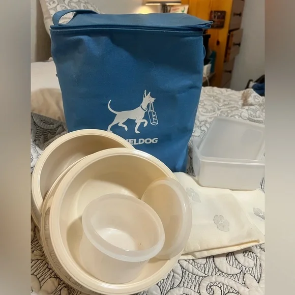 TravelDog Insulated Bag with Dog Bowls, Food Storage, and Doggie Napkins