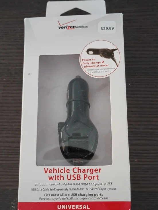Verizon Vehicle USB Car Charger — Black. NEW