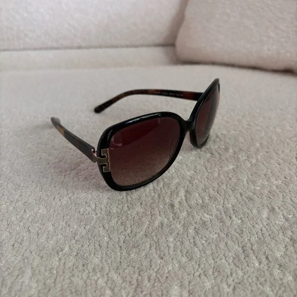 Tory Burch | TY7022 Black Brown Multicolor Tortoise Sunglasses