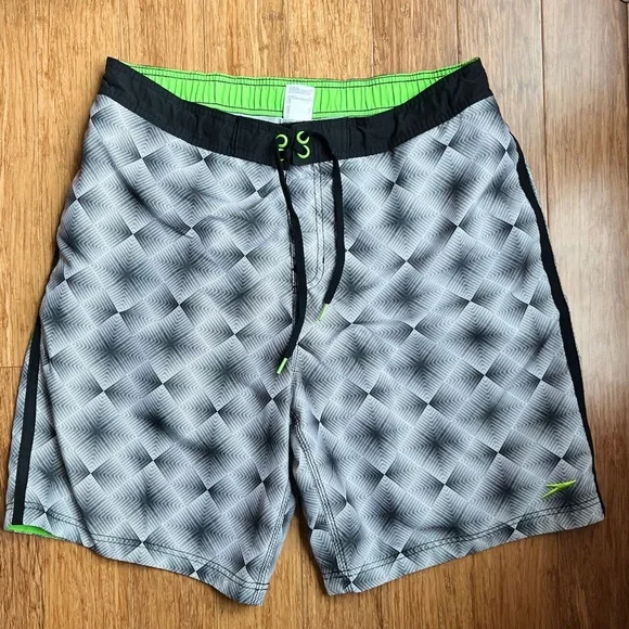 Speedo Swim Trunks Size large Board Shorts