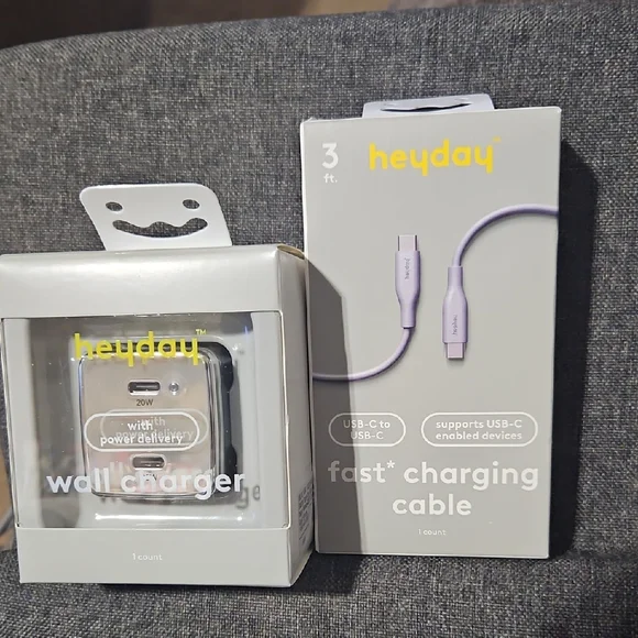 NWT Heyday Wall Charger and 3ft Fast Charging Cable - Gray Set