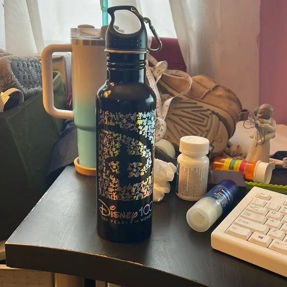 Disney 100‎ waterbottle