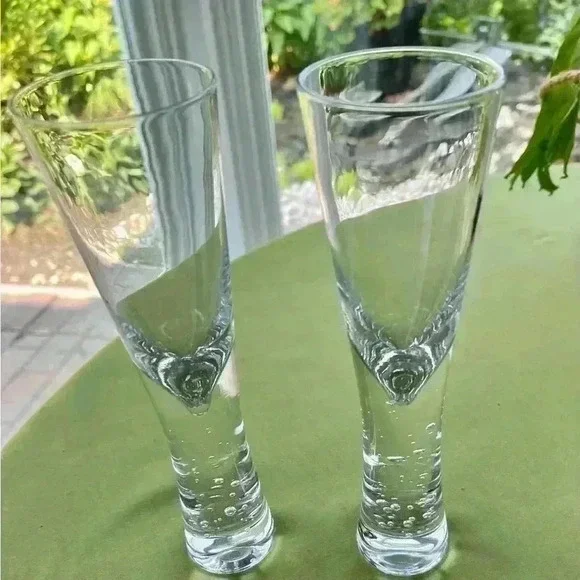 Mysterious rising bubbles / Pair Champagne Cocktail Glass / Sghr SKU 220109