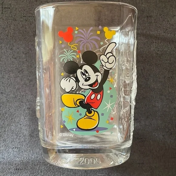 Vintage McDonalds Collectible Walt DisneyWorld Drinking Glass Magic Kingdom 2000