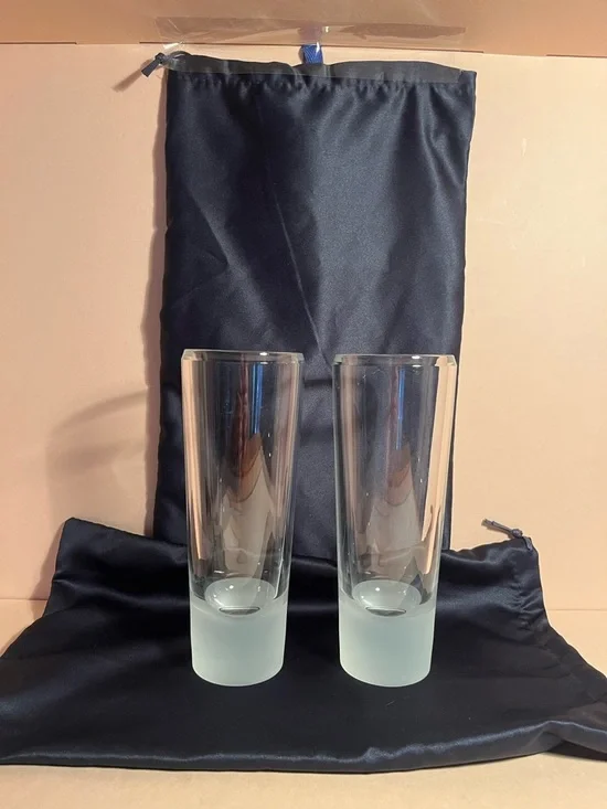 VERA WANG WEDGEWOOD set of 2 Glasses (Gorgeous)no box