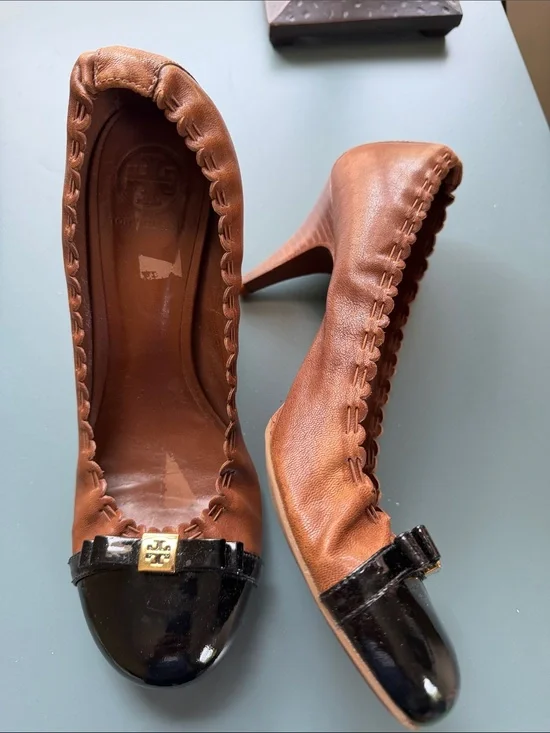 Tory Burch Brown Leather Heels with Black Patent Cap Toe