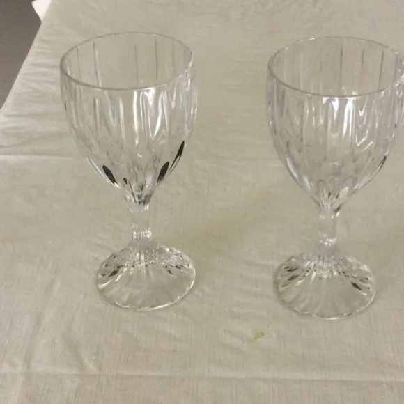 Mikasa Crystal Goblet Glasses Set
