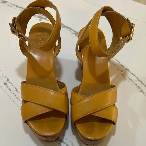 Tory Burch Tan Almita Wood Platform Leather Wedges size 7.5M
