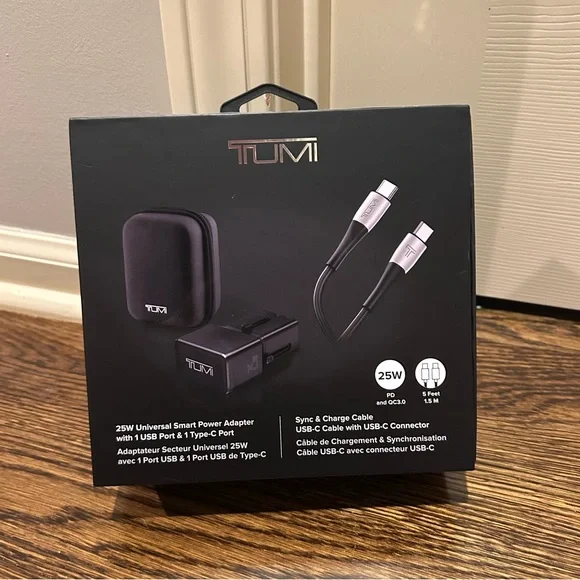TUMI 25W Power Adapter with USB-C Cable