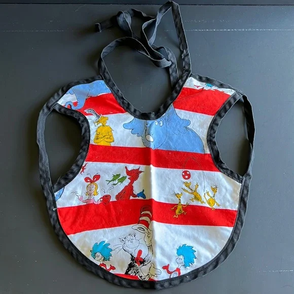 ‼️ Dr Seuss Bib