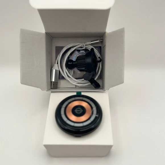 AEROLD Wireless Car Charger