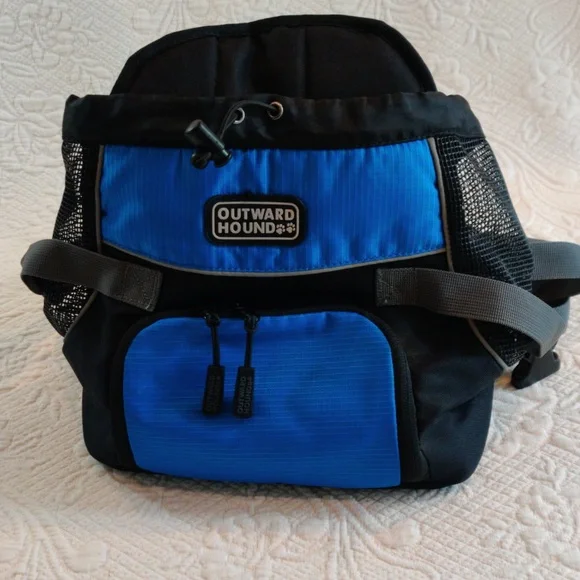 Outward Hound Small Pet Carrier Back or Front Pack Up To 10 Pounds