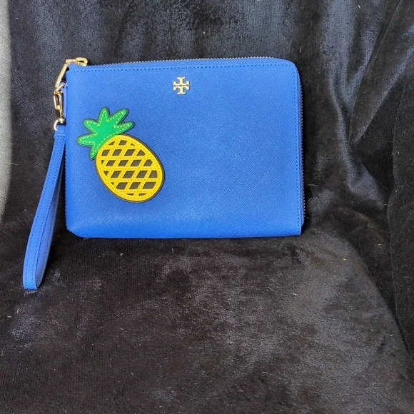Tory Burch Robinson Pineapple Large Wristlet in Jewel Blue Saffiano leather.