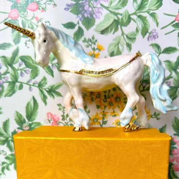 Unicorn Trinket Box Tchotchke NIB