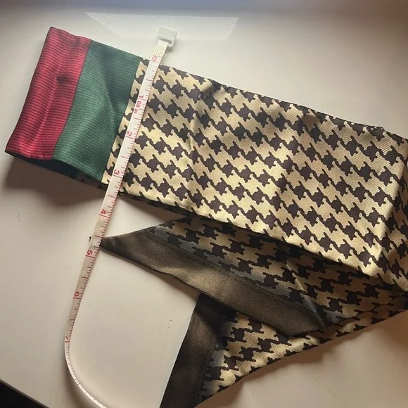 GUCCI Neck Scarf Authentic HOUNDSTOOTH Web vintage RARE Beige Brown Nwot