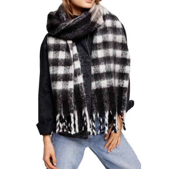 NWT Topshop Heavy Brush Buffalo Check Fringe Winter Scarf
