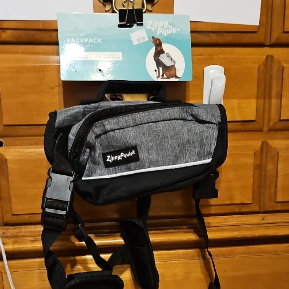 ZippyPaws Gray and Black Dog Backpack