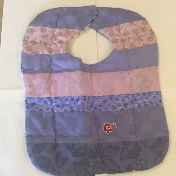 3/$25 or $12 ea. NWT Handmade Quilted Reversible Baby Bib
