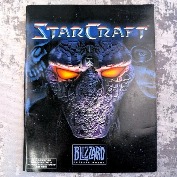Vintage 1998 StarCraft PC Game Manual Blizzard Entertainment Windows Mac RTS