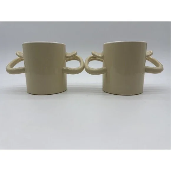 2 - Thumbs-Up Cup Without Lids