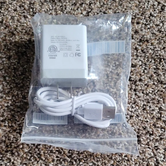 White USB Wall Charger and Cable