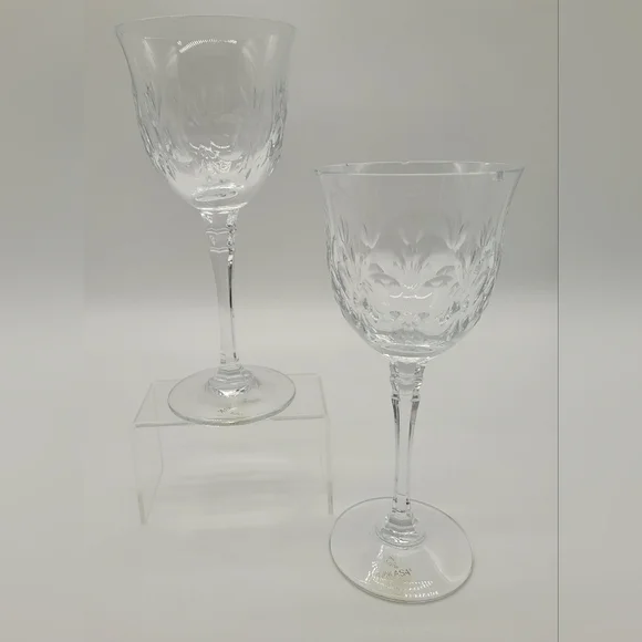 Mikasa Austria Inn Crystal Wine Glasses 8 1/4 set of 2​​​