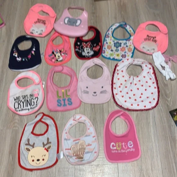 Bib bundle and also silicone food catching bib