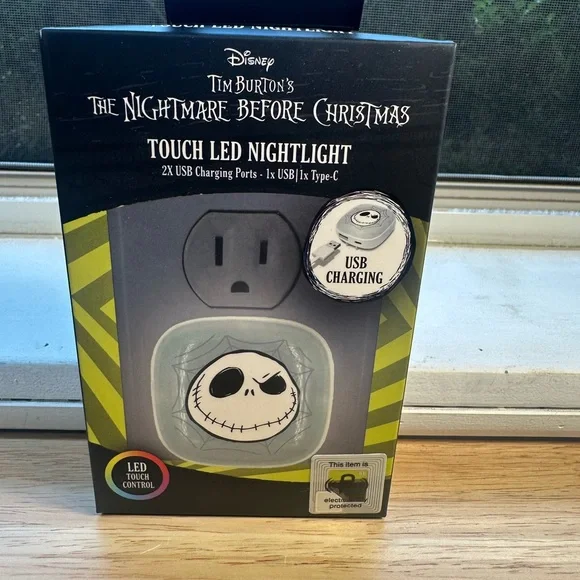 Nightmare Before Christmas LED Nightlight USB charging port
