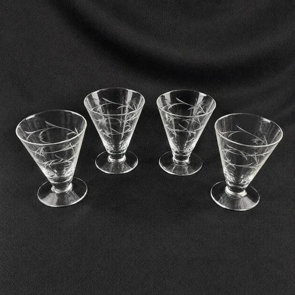 Vintage Etched Vine Footed Pilsner Style Tumbler Glasses Set of 4 Clear 4.75