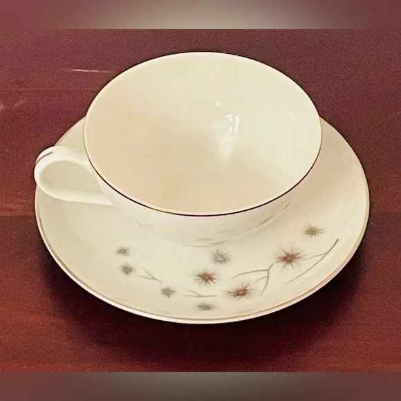 Creative Fine China-Pattern 1014 Platinum Starburst Complete Set of Four